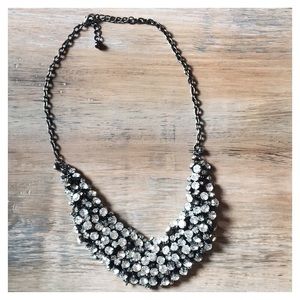 Beautiful Crystal and Chain Necklace, Gun Metal Gr